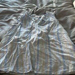 EUC vineyard, vines, sleeveless top